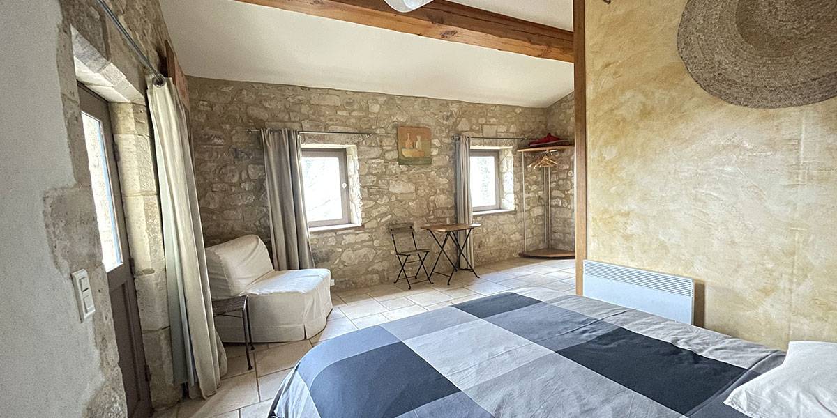 The guest rooms at the mas d Issoire: A vue of the bedroom on the third bedroom